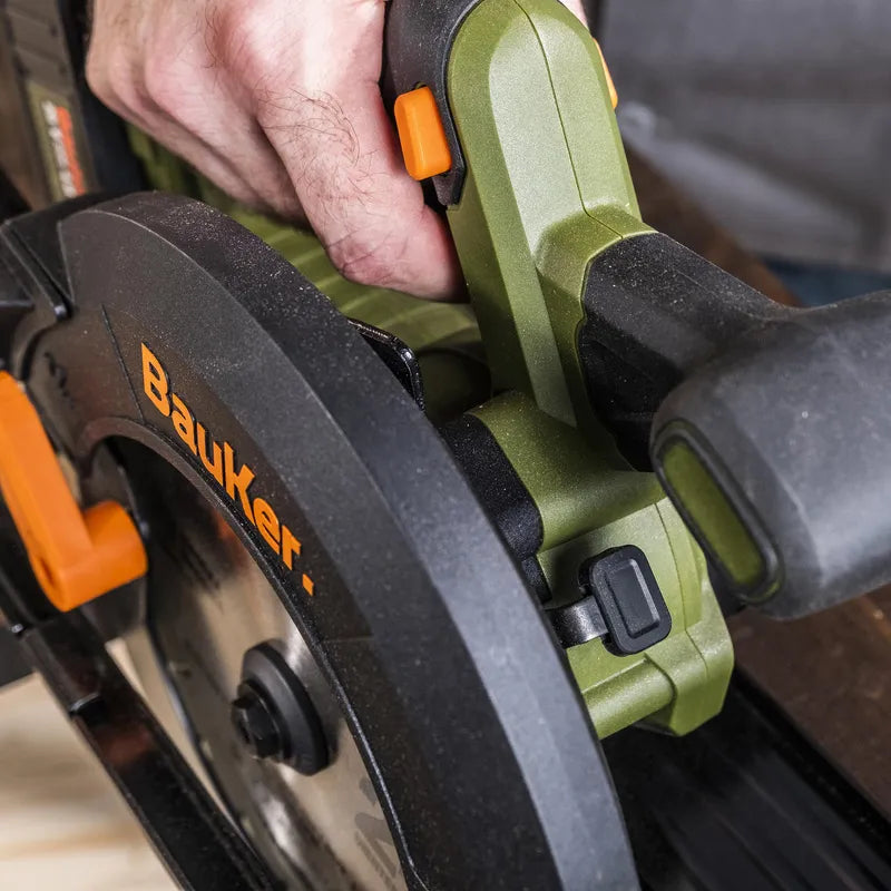 BAUKER
Sierra Circular Inalámbrica 20 V Brushless sin Batería