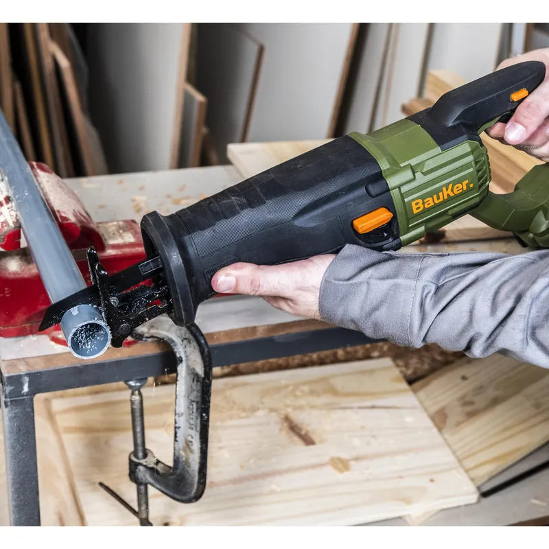 BAUKER
Sierra Sable Inalámbrica 20 V Brushless sin Batería