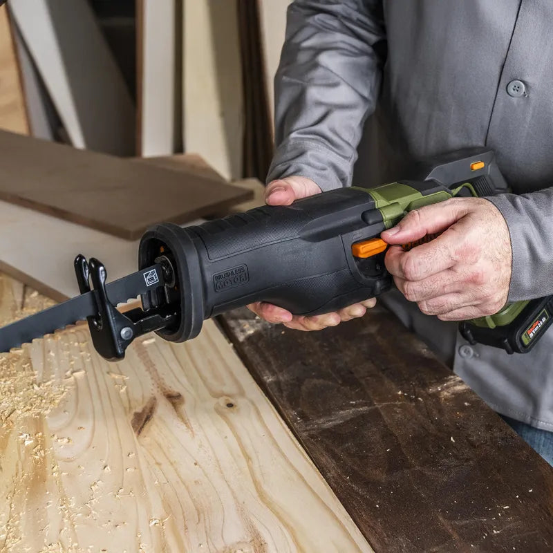 BAUKER
Sierra Sable Inalámbrica 20 V Brushless sin Batería