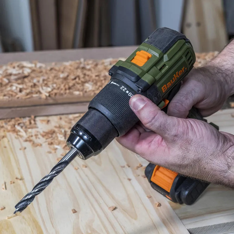 BAUKER
Taladro Percutor 13mm 20 V + 2 Baterías 2 AH + Cargador