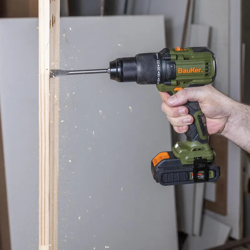 BAUKER
Taladro Percutor 13mm 20 V + 2 Baterías 2 AH + Cargador